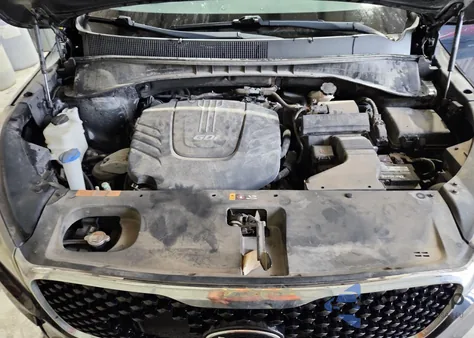 2017 Kia Sorento Ex z USA, uszkodzony, nr VIN 5XYPHDA5XHG314527